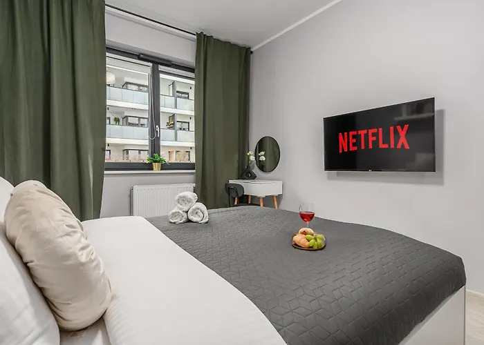 Lejlighed Lumina 3-room Near The Train Station Warszawa