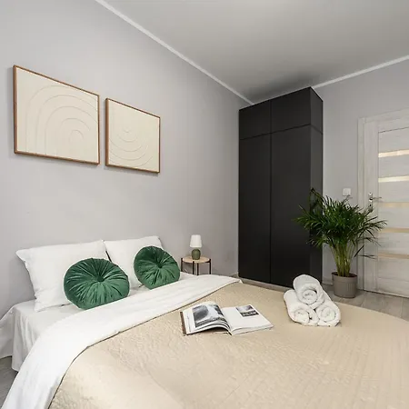 דירה Lumina I 3-Room Apartment With Balcony I Parking I Near The Train Station *