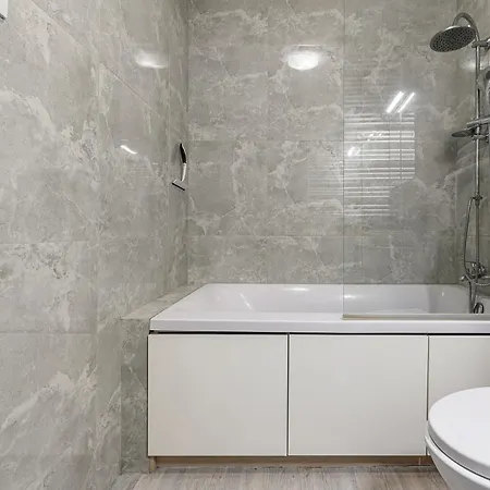 Lumina I 3-Room Apartment With Balcony I Parking I Near The Train Station דירה *