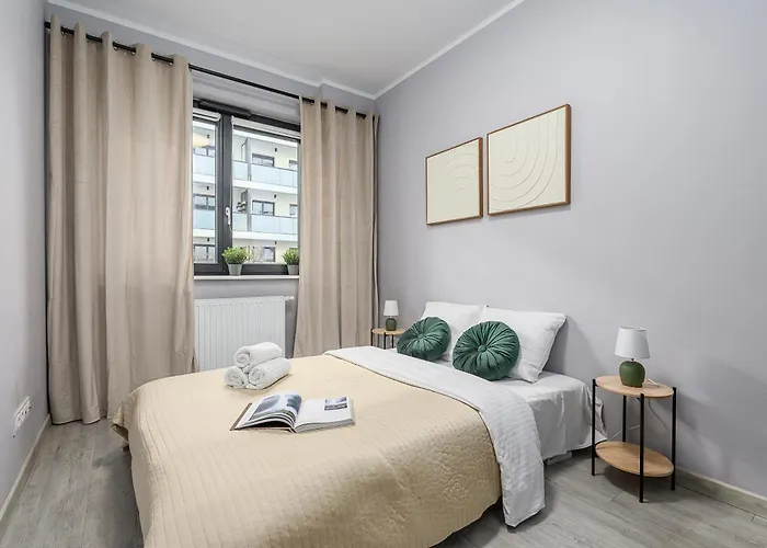 Lumina 3-room Near The Train Station *