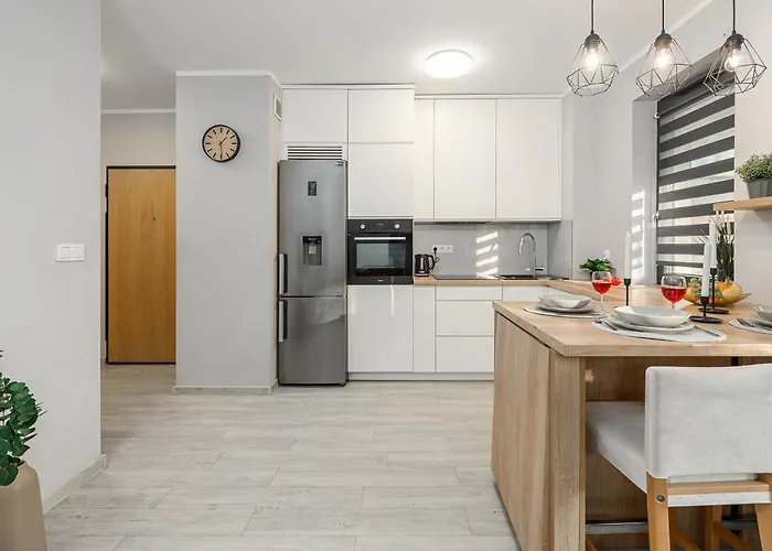 Apartment Lumina 3-room Near The Train Station *