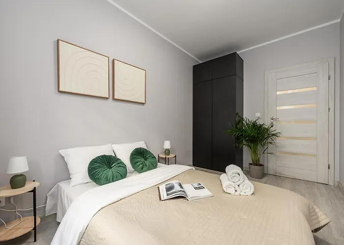 Διαμέρισμα Lumina 3-room Near The Train Station *