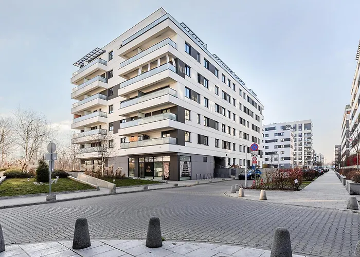 Lumina 3-room Near The Train Station ワルシャワ